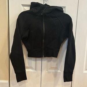 Black size 2 lululemon scuba cropped